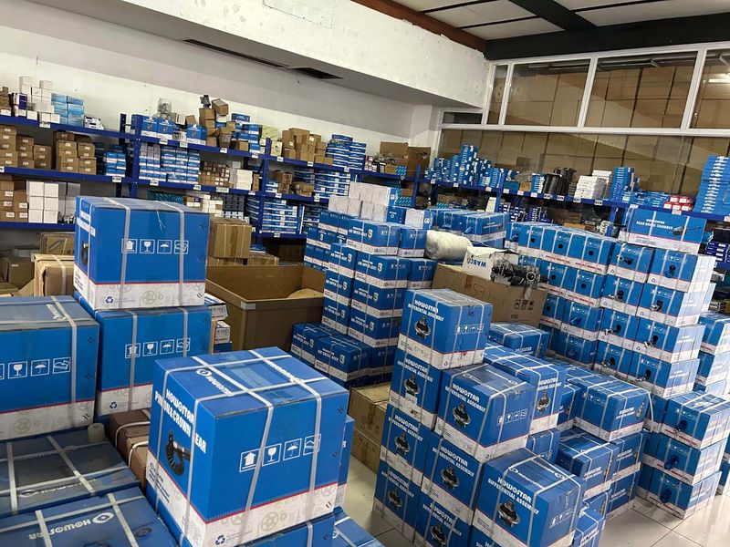 JINAN HOWOSTAR AUTO PARTS CO.,LTD linea di produzione in fabbrica