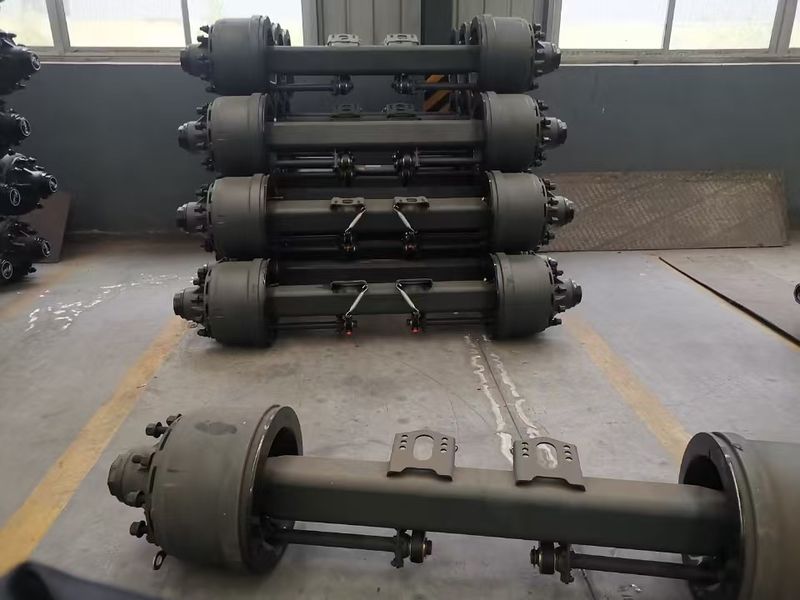 JINAN HOWOSTAR AUTO PARTS CO.,LTD linea di produzione in fabbrica